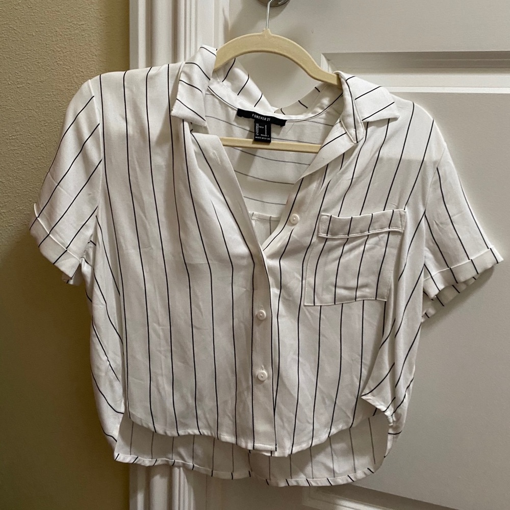 F21 Cropped striped button-down